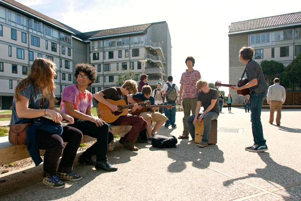 Students in Porter plaza